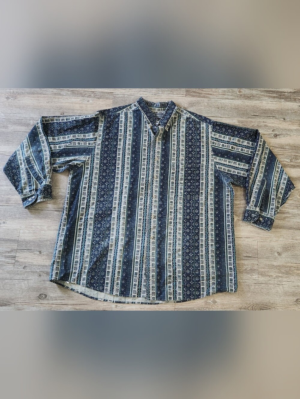 Vintage 90s David Taylor blue geometric print long-sleeve button-up shirt XL